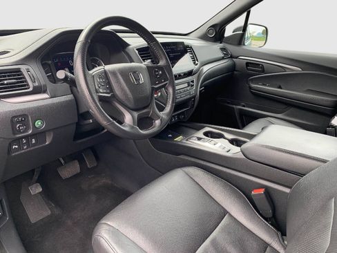 Certified 2025 Honda Passport EX-L image 28