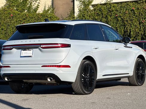 Certified 2025 Lincoln Corsair Grand Touring w/ Equipment Group 302A image 4