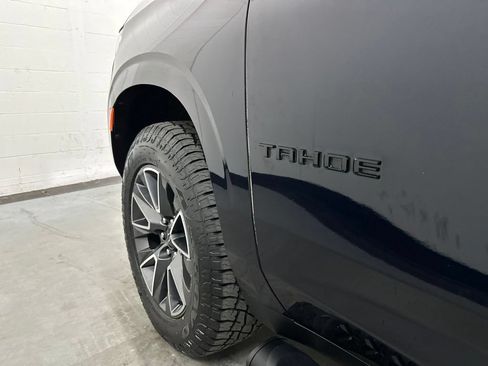 Used 2021 Chevrolet Tahoe Z71 w/ Luxury Package AWD/4WD image 22