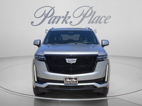 Used 2023 Cadillac Escalade ESV Sport Platinum w/ LPO, ONYX Package AWD/4WD image 8