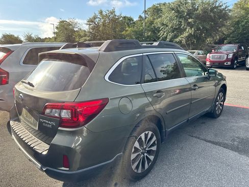 Used 2016 Subaru Outback 2.5i Limited AWD/4WD image 5