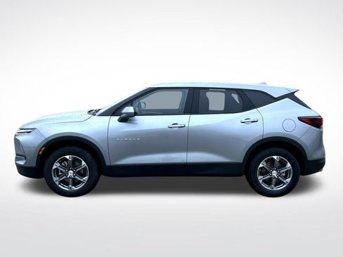 Certified 2025 Chevrolet Blazer LT AWD/4WD image 9