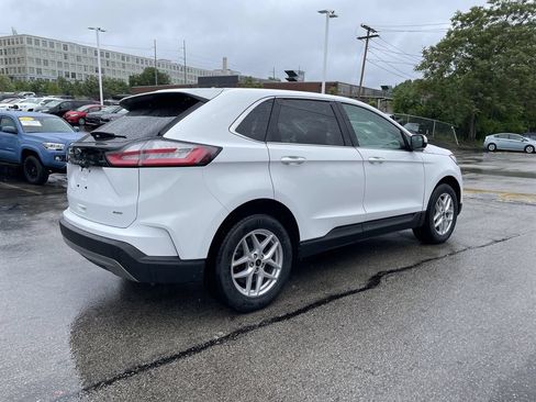 Used 2024 Ford Edge SEL AWD/4WD image 8