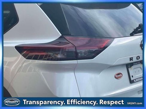 Certified 2025 Nissan Rogue SV w/ Rock Creek Premium Package image 11