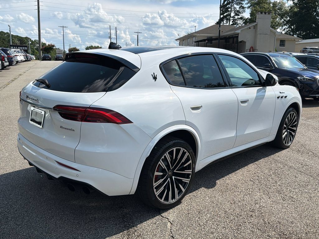 Used 2023 Maserati Grecale Modena AWD/4WD image 7