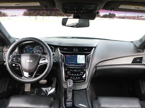 Used 2018 Cadillac CTS V w/ Carbon Fiber Package image 30