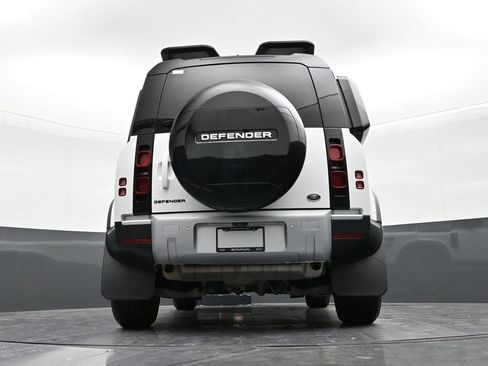 Used 2023 Land Rover Defender 110 S AWD/4WD image 21