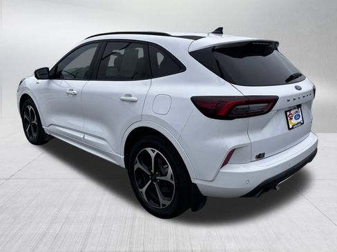 Certified 2023 Ford Escape ST-Line Select w/ Tech Pack #2 image 5