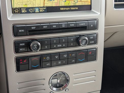 Used 2010 Ford Flex Limited image 24