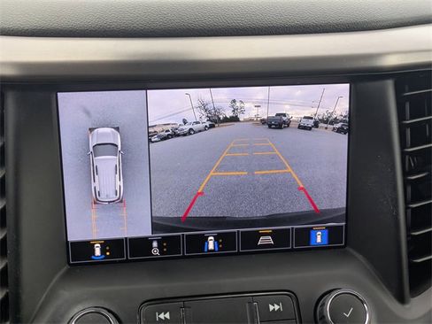 Used 2022 GMC Acadia AT4 w/ Technology Package image 23