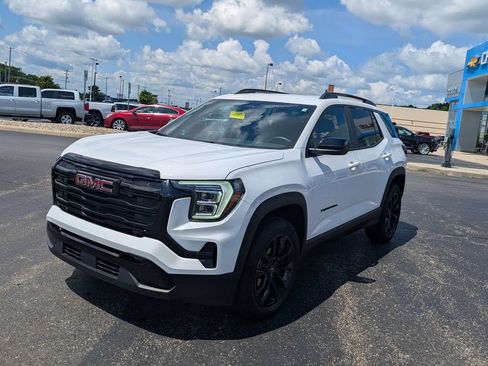 Used 2026 GMC Terrain Elevation AWD/4WD image 3