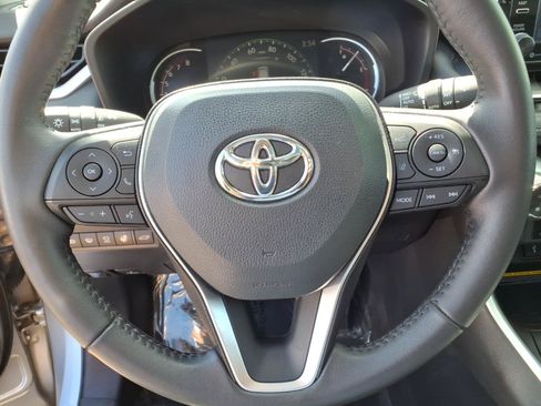 Certified 2020 Toyota RAV4 Limited AWD/4WD image 18