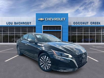 Used 2024 Nissan Altima 2.5 SV