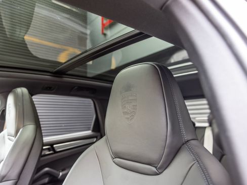 Certified 2023 Porsche Cayenne S AWD/4WD image 16