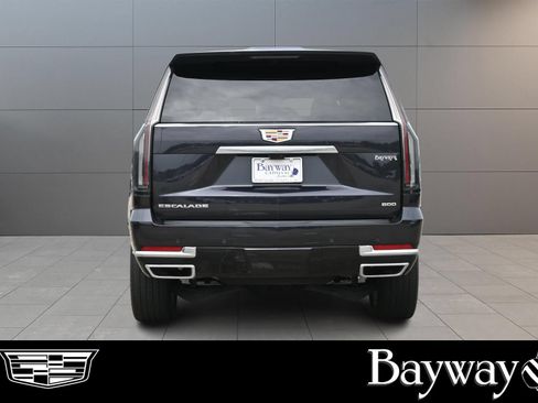Certified 2025 Cadillac Escalade Premium Luxury AWD/4WD image 7
