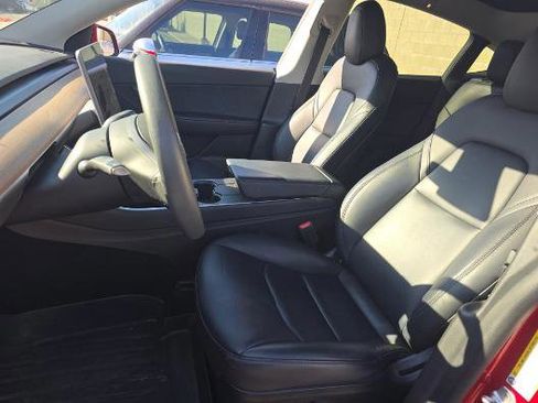 Used 2020 Tesla Model Y Long Range image 7