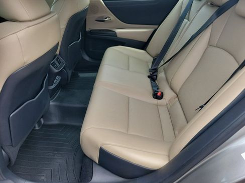 Used 2019 Lexus ES 350 w/ Premium Package FWD image 8