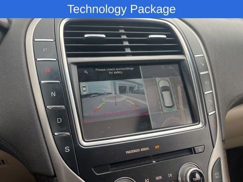 Used 2016 Lincoln MKX Reserve w/ Technology Package image 10