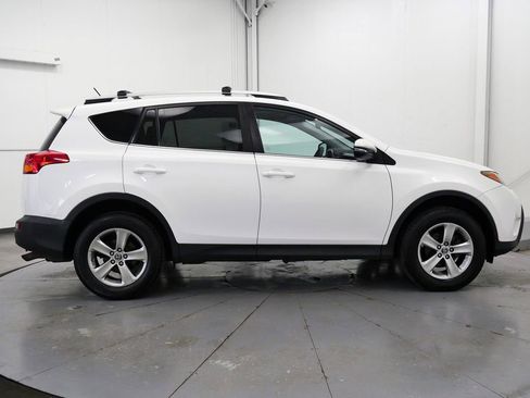 Used 2015 Toyota RAV4 XLE AWD/4WD image 8