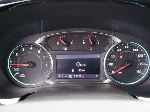 Used 2023 Chevrolet Traverse LT image 17