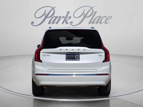 Certified 2025 Volvo XC90 T8 Plus w/ Protection Package Premier AWD/4WD image 4