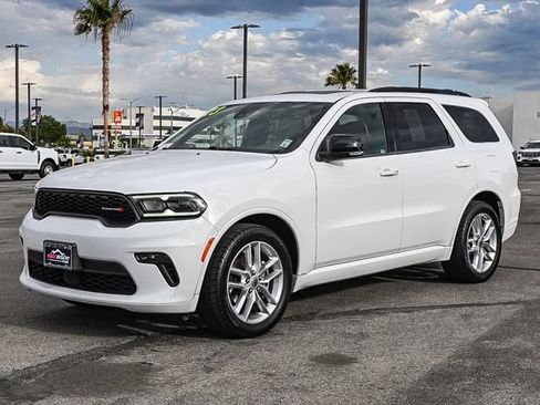Used 2023 Dodge Durango GT RWD image 3