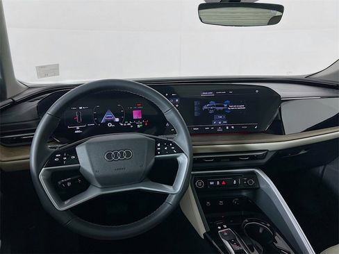 New 2025 Audi Q5 Premium image 23