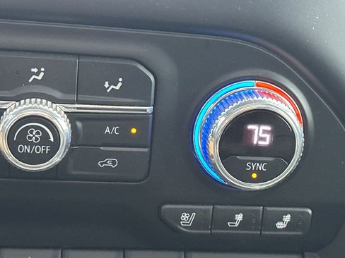 Used 2020 GMC Sierra 3500 Denali w/ Denali Ultimate Package image 29