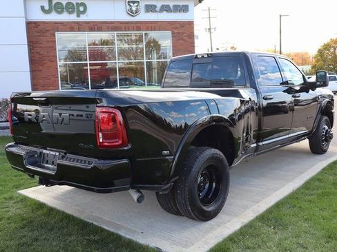 Used 2025 RAM 3500 Limited image 44