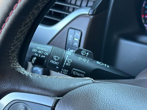 Used 2020 Chevrolet Tahoe Premier image 35