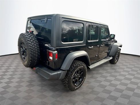 Used 2023 Jeep Wrangler Unlimited w/ Cold Weather Group image 6
