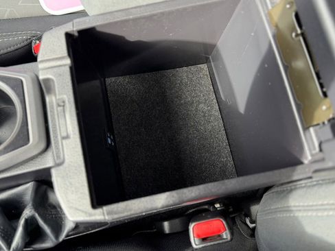 Used 2022 Toyota Tacoma TRD Off-Road image 18