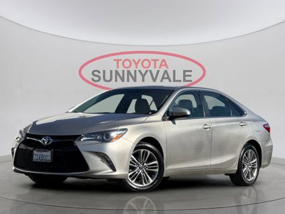 Used 2016 Toyota Camry SE w/ Moonroof Package