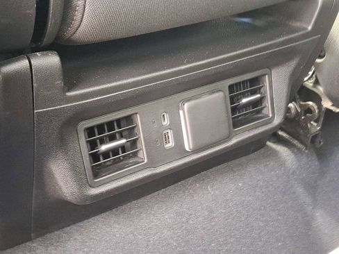 Used 2023 GMC Sierra 1500 Elevation image 12