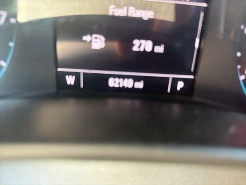 Used 2020 Chevrolet Equinox LS w/ LS Convenience Package image 7