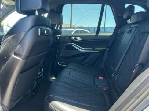 Used 2024 BMW X5 xDrive40i AWD/4WD image 25