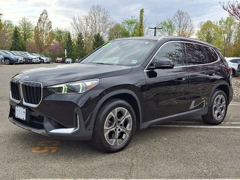 Used 2023 BMW X1 xDrive28i w/ Convenience Package AWD/4WD image 3