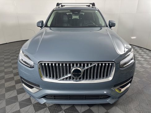 Used 2023 Volvo XC90 T8 Ultimate image 2