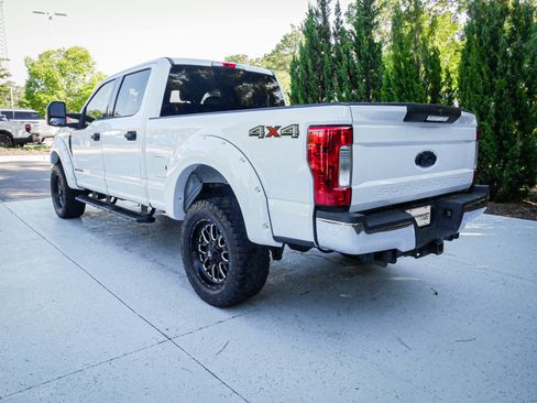 Used 2019 Ford F250 XLT AWD/4WD image 9