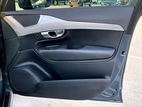 Used 2024 Volvo XC90 B5 Core w/ Protection Package Premier image 21