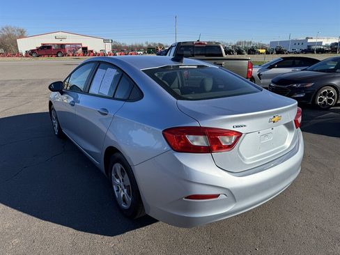 Used 2018 Chevrolet Cruze LS w/ LS Fleet Convenience Package image 2