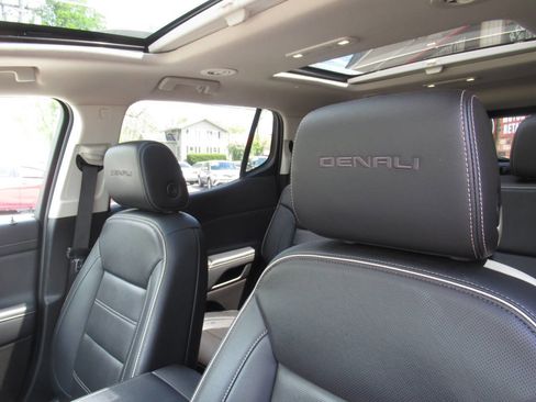 Used 2022 GMC Acadia Denali w/ Denali Ultimate Package AWD/4WD image 20