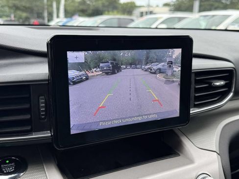 Used 2021 Ford Explorer XLT w/ Equipment Group 202A RWD image 30