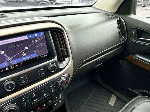 Used 2020 GMC Canyon Denali image 24