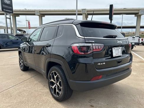 Used 2025 Jeep Compass Limited AWD/4WD image 6