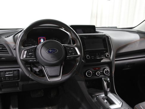 Used 2023 Subaru Crosstrek 2.0i Premium image 6