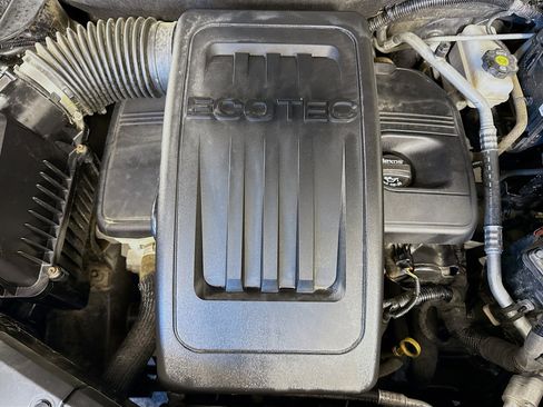 Used 2017 Chevrolet Equinox LS image 38