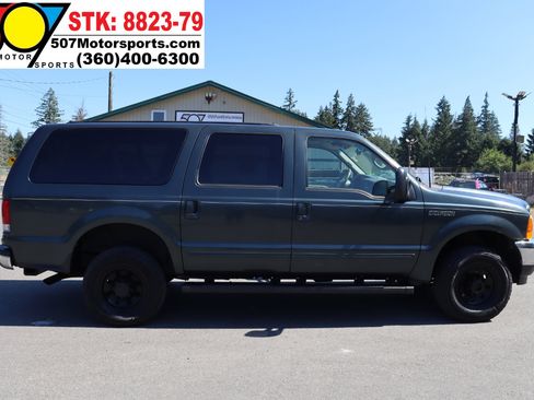 Used 2000 Ford Excursion XLT image 11