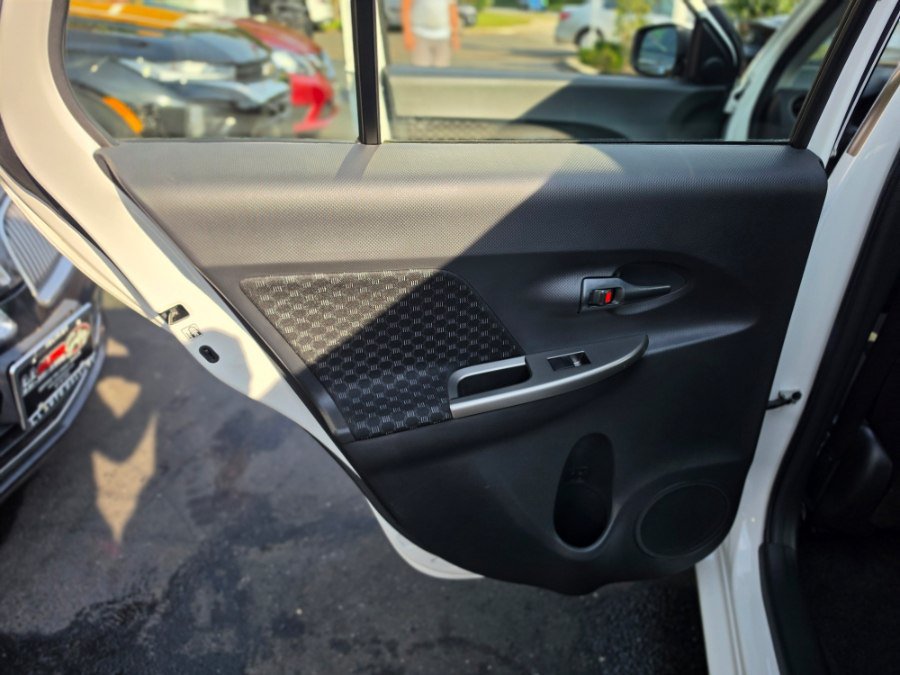 Used 2014 Scion xD FWD image 27