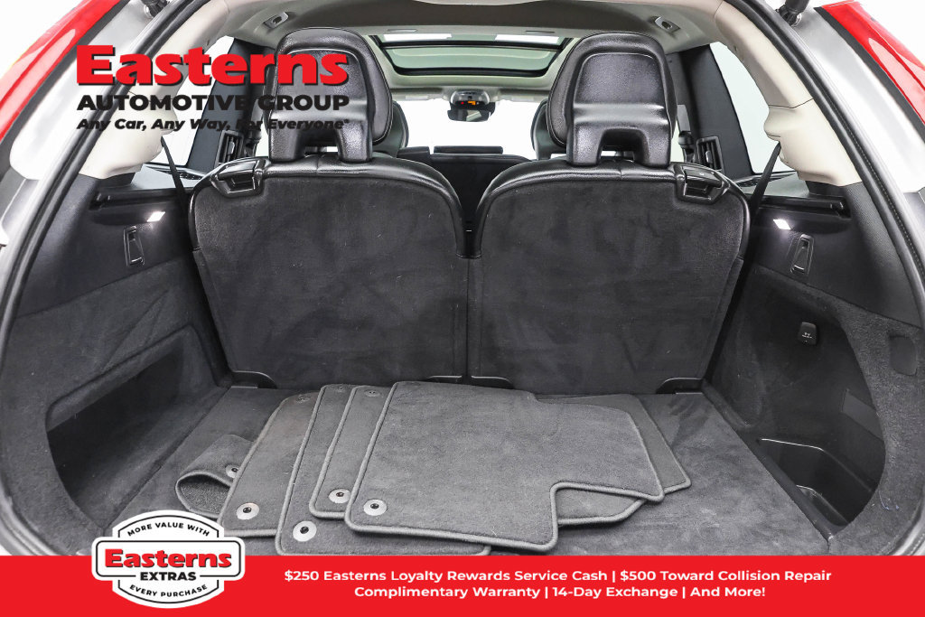 Used 2022 Volvo XC90 T5 Momentum AWD/4WD image 10